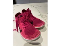 nike trainers sale size 4